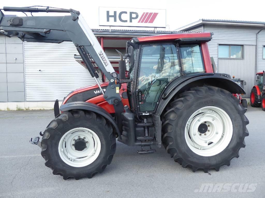 Valtra N141 Advance Tratores Agrícolas usados