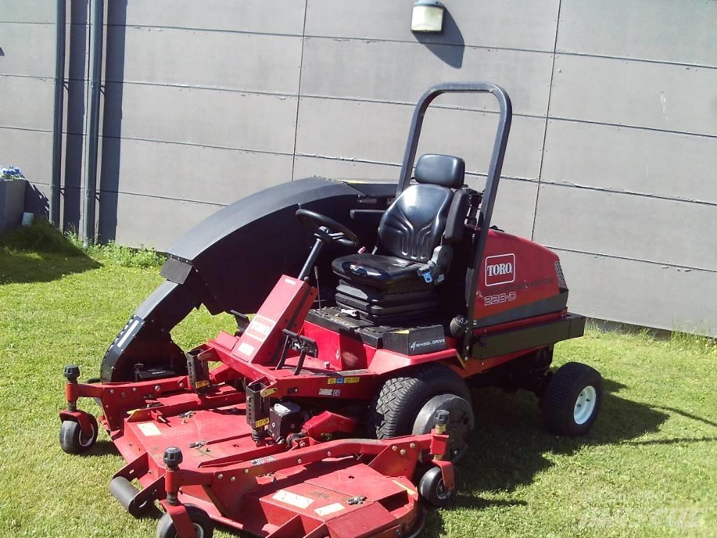  *SÅLD* Toro GM 228D Corta-Relvas Riders