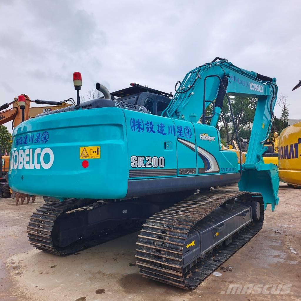 Kobelco SK200-8 Escavadoras de rastos
