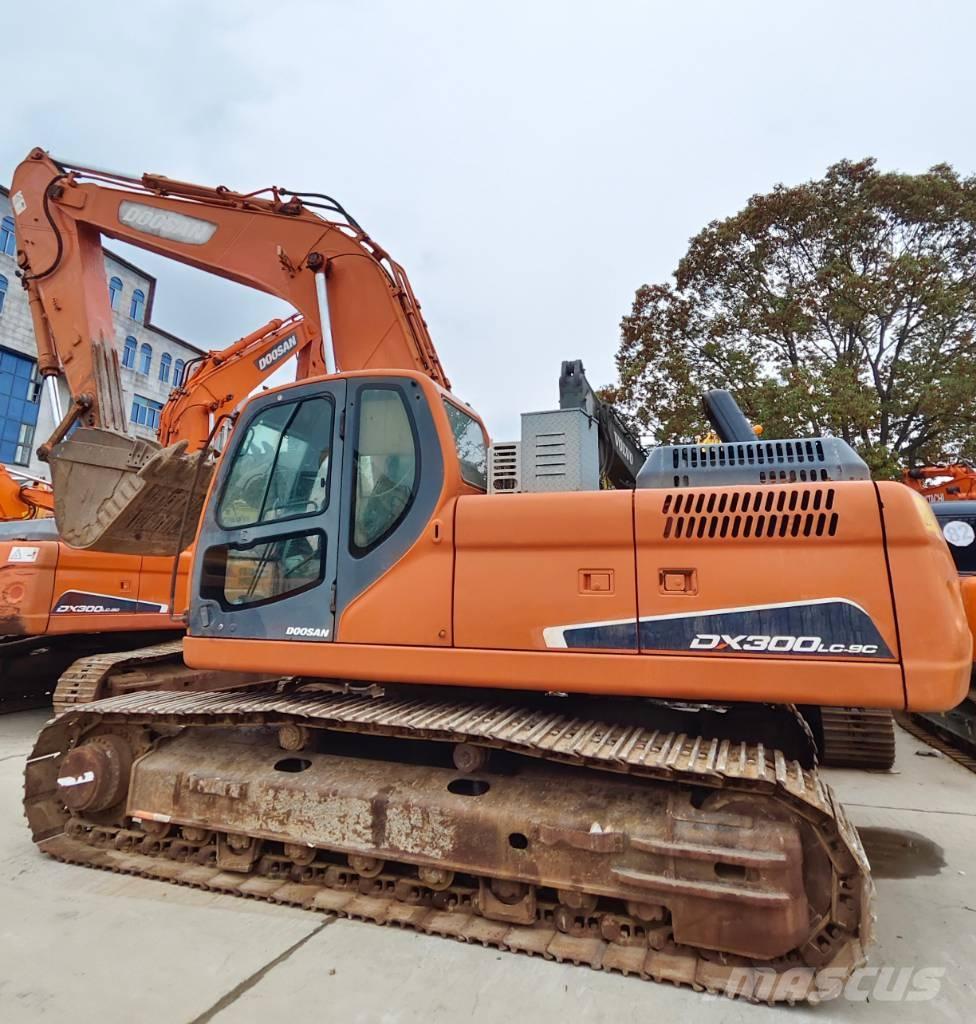 Doosan DX 300 LC Escavadoras de rastos