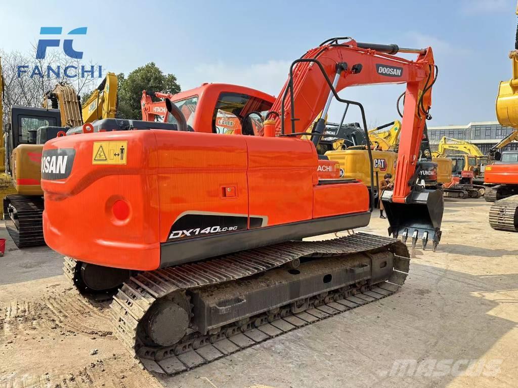 Doosan DX 140 Escavadoras de rastos