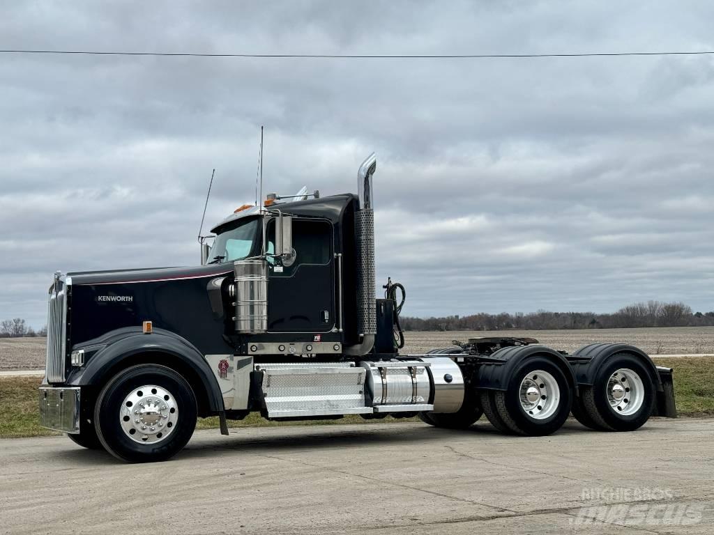 Kenworth W900 Tractores (camiões)
