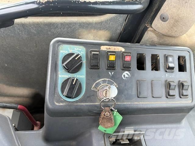 Komatsu WA 470-5H Pás carregadoras de rodas