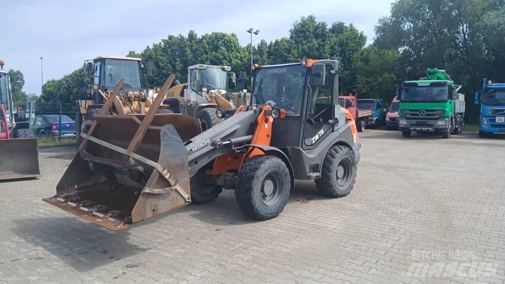 Hitachi ZW 75 Pás carregadoras de rodas