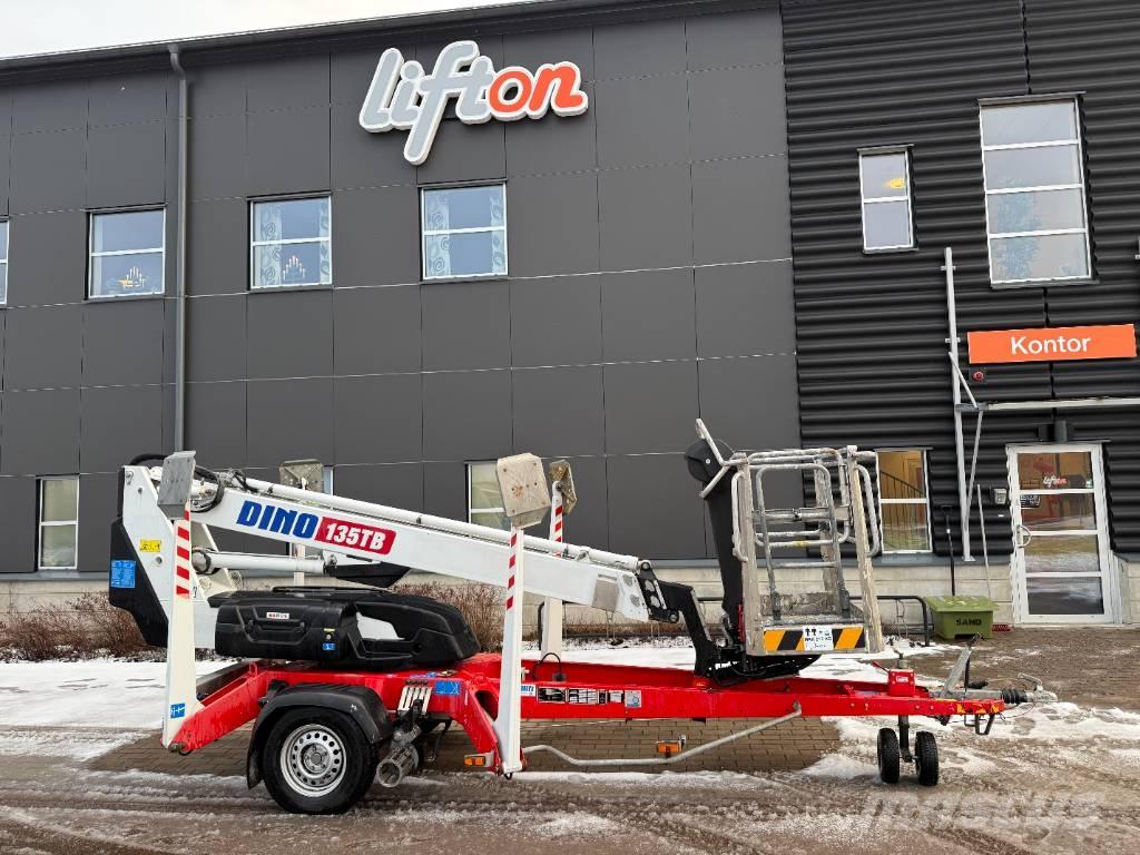 Dino 135 TB Plataformas aéreas montadas em atrelados