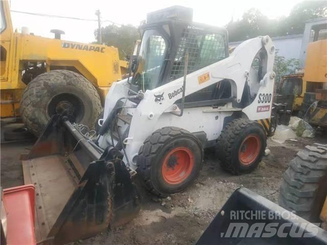 Bobcat S300 Carregadoras de direcção deslizante