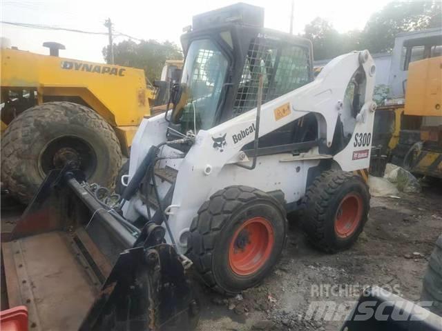 Bobcat S300 Carregadoras de direcção deslizante