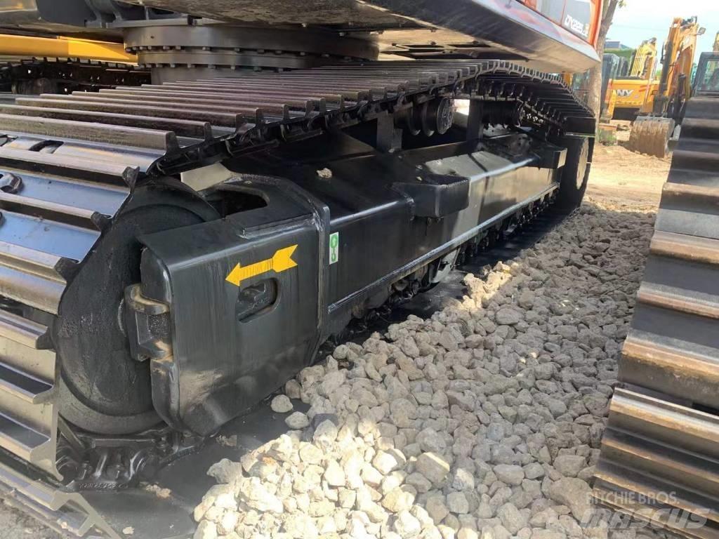 Doosan DX 225 LC Escavadoras de rastos
