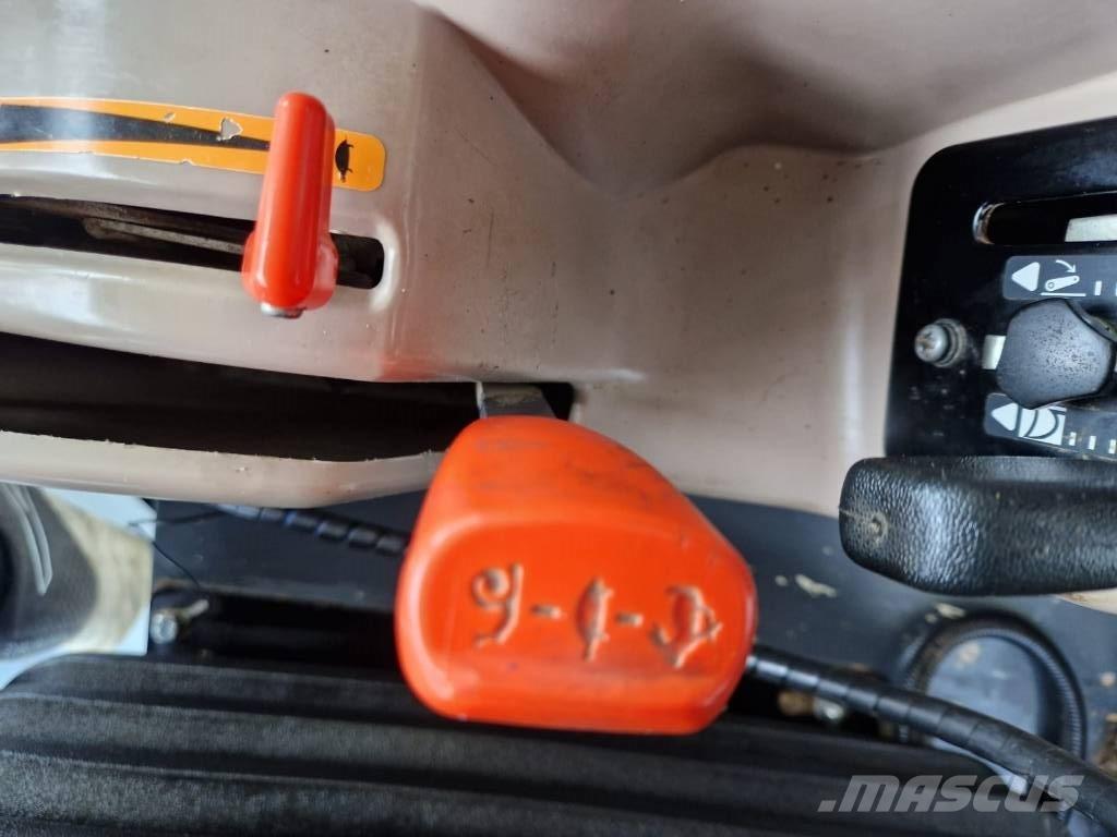 Kubota M 8560 DT Tratores Agrícolas usados