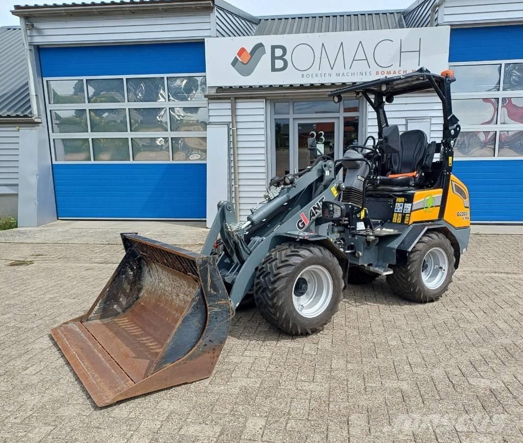 GiANT G 2200 E X-tra Pás carregadoras de rodas