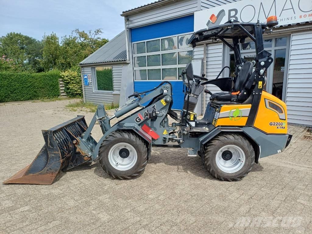 GiANT G 2200 E X-tra Pás carregadoras de rodas