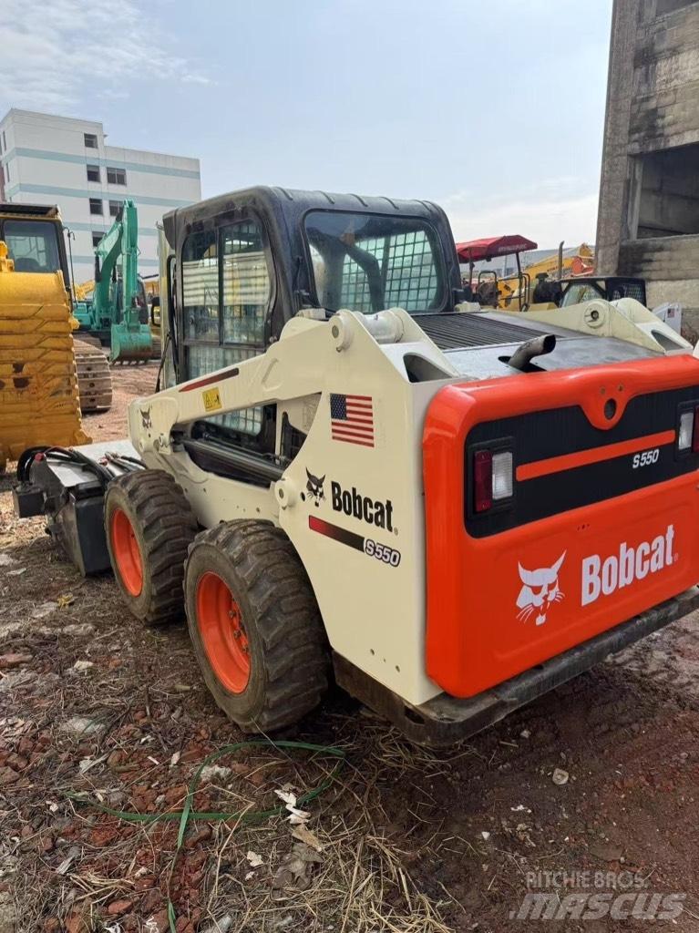 Bobcat S 550 Carregadoras de direcção deslizante