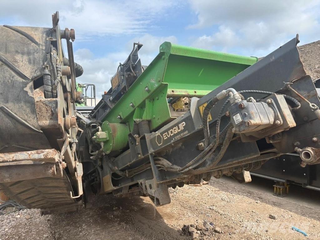 EvoQuip Cobra R230 Britadores móveis