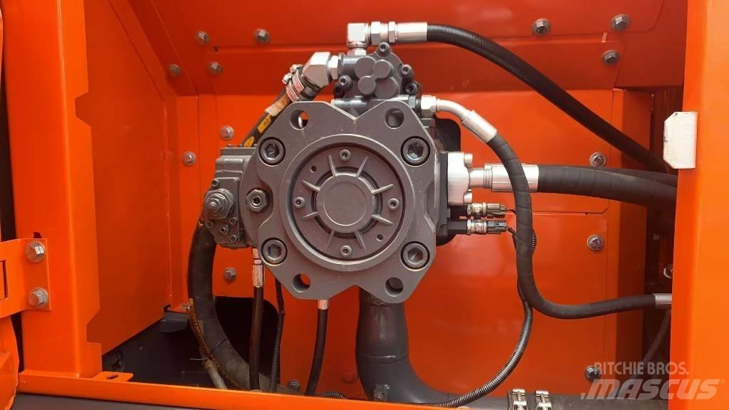 Doosan DX 300 Escavadoras de rastos