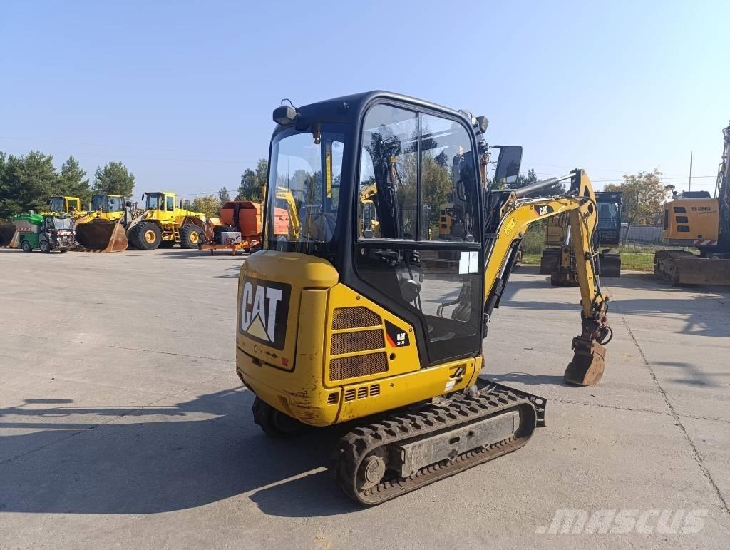 CAT 301.7 D Mini Escavadoras <7t
