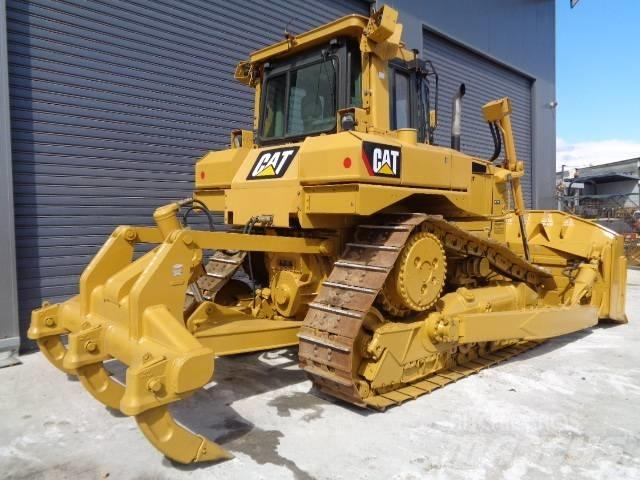 CAT D 6 T XL Dozers - Tratores