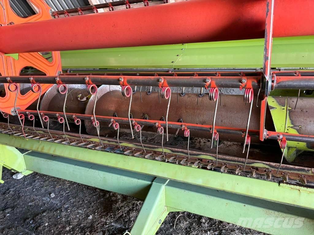 CLAAS Tucano 320 Ceifeiras debulhadoras