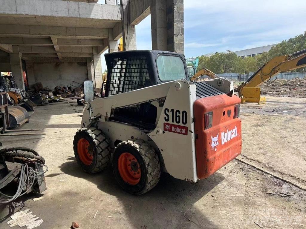 Bobcat S 160 Carregadoras de direcção deslizante