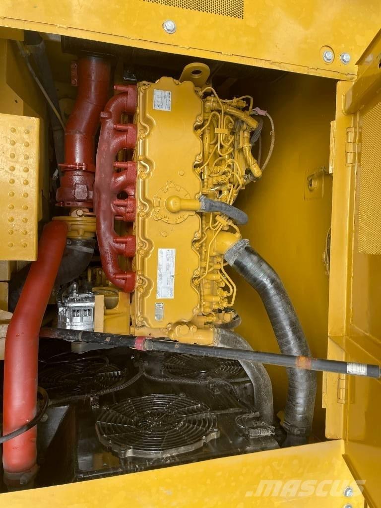 CAT CAT323 Escavadoras Midi 7t - 12t
