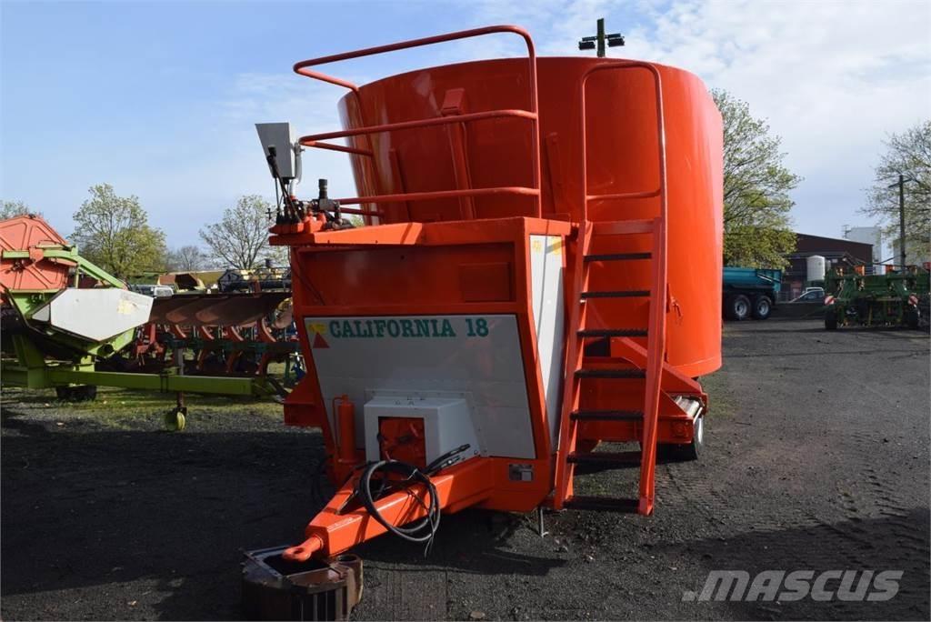 Omas California 18 Mixer feeders