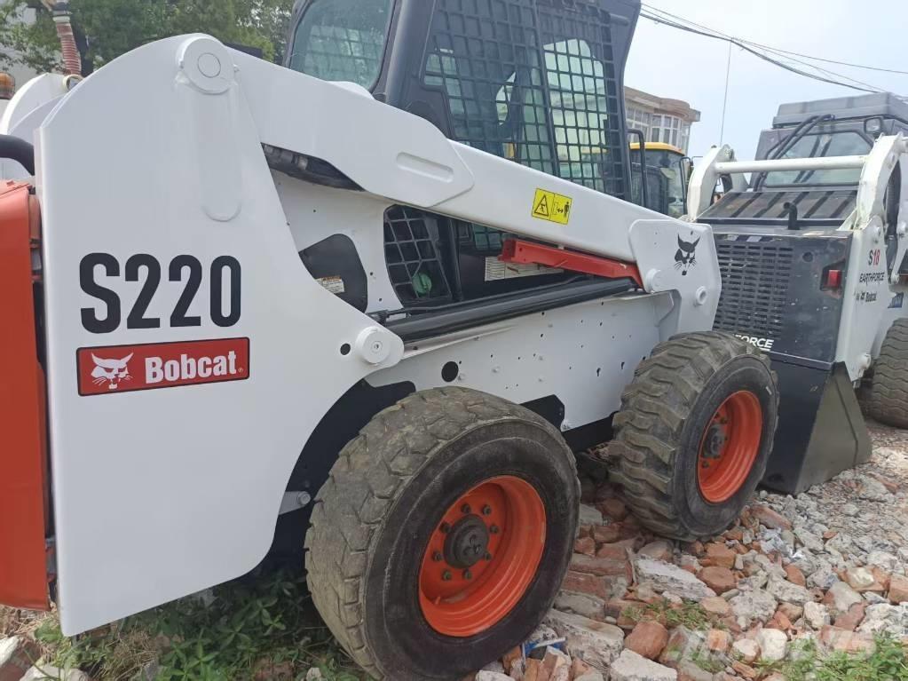 Bobcat S 220 Carregadoras de direcção deslizante