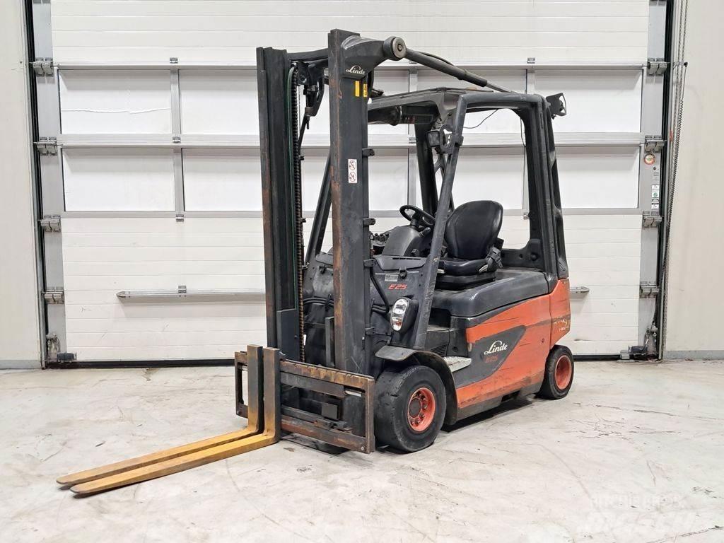 Linde E25-01 Empilhadores eléctricos