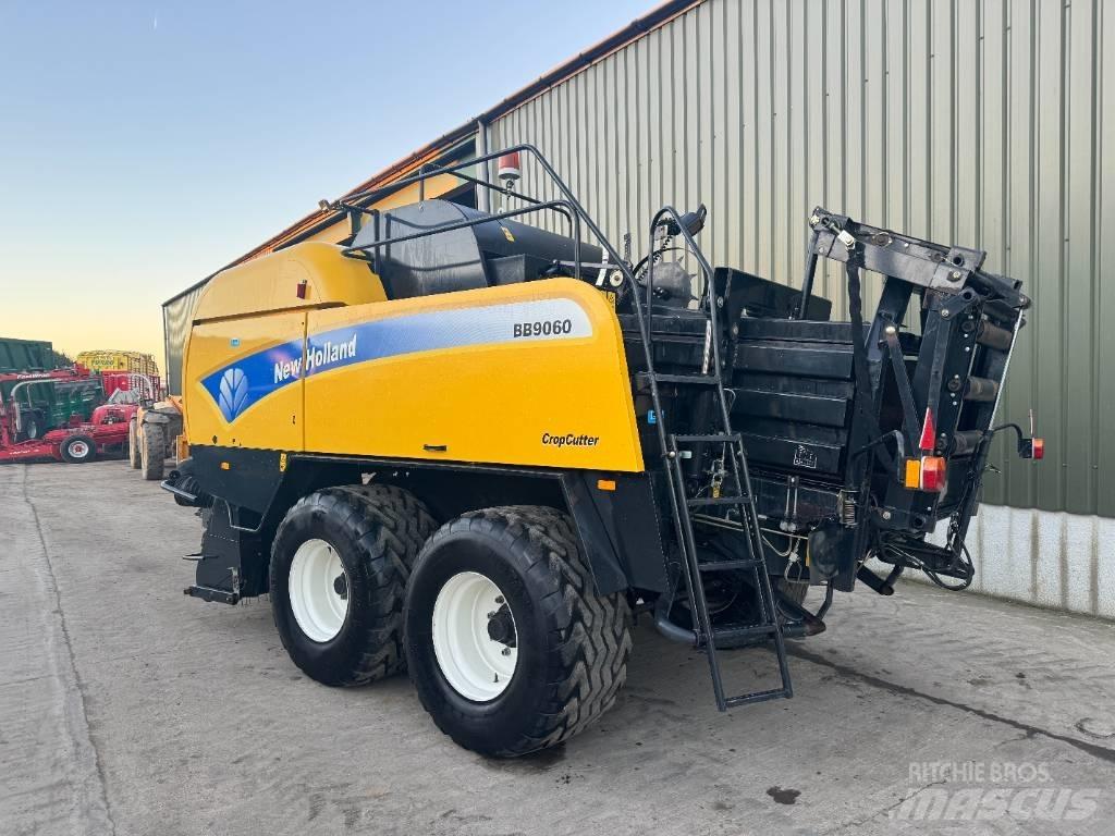 New Holland BB 9060 Enfardadeira de fardos quadrados