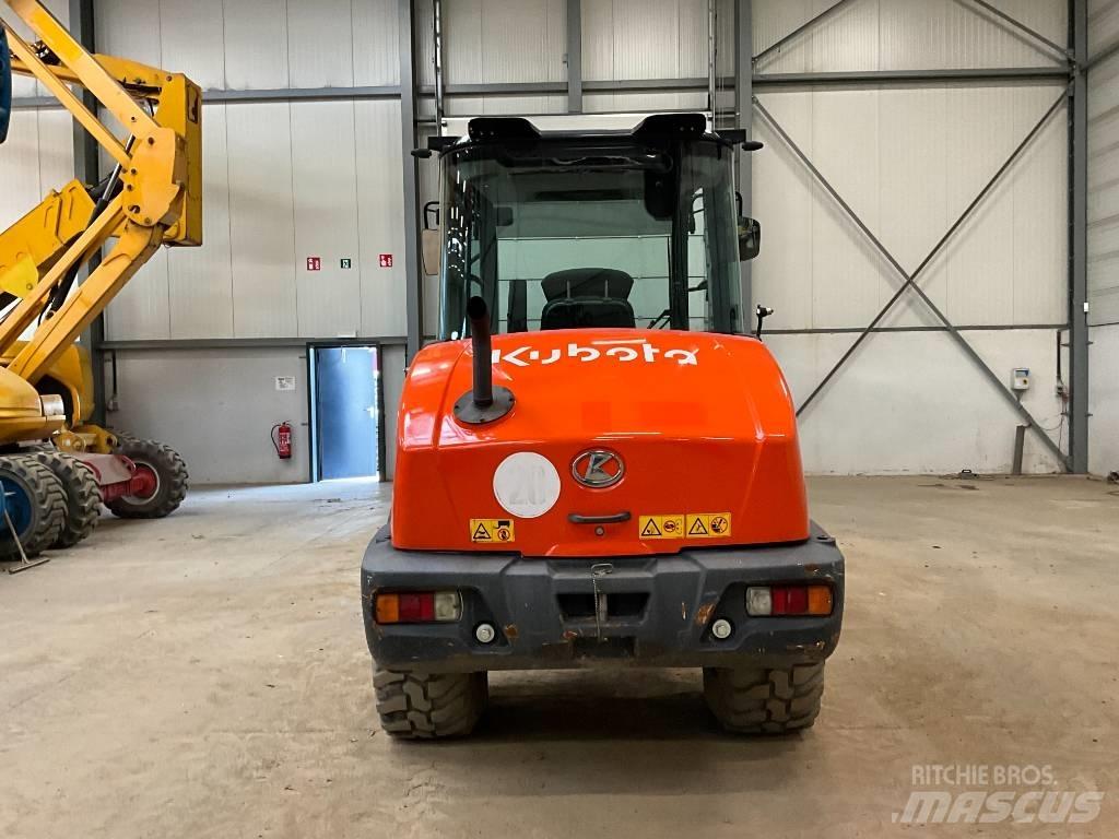 Kubota R 085 Pás carregadoras de rodas