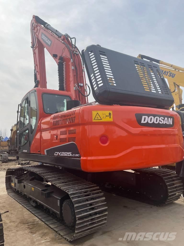 Doosan DX 220 LC-9C Escavadoras de rastos