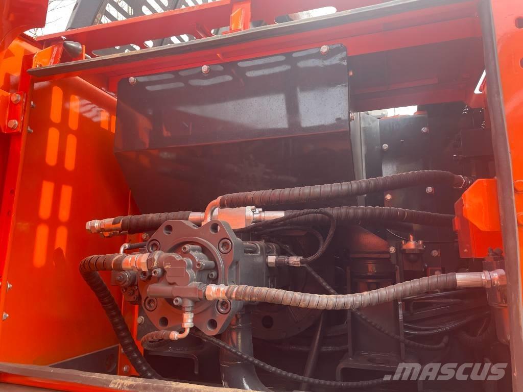 Doosan DX 220 LC-9C Escavadoras de rastos