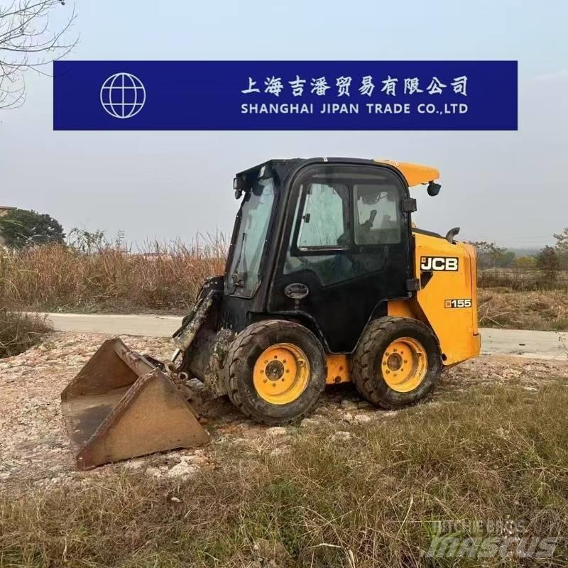 JCB 155 Carregadoras de direcção deslizante