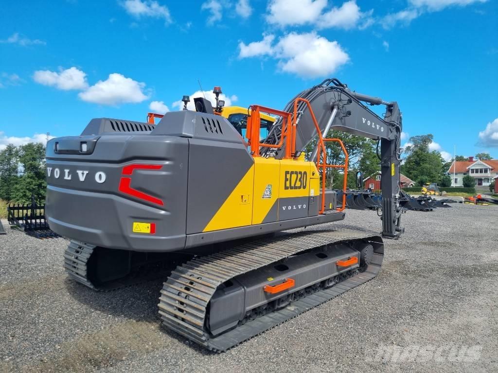 Volvo EC 230 FL Escavadoras de rastos