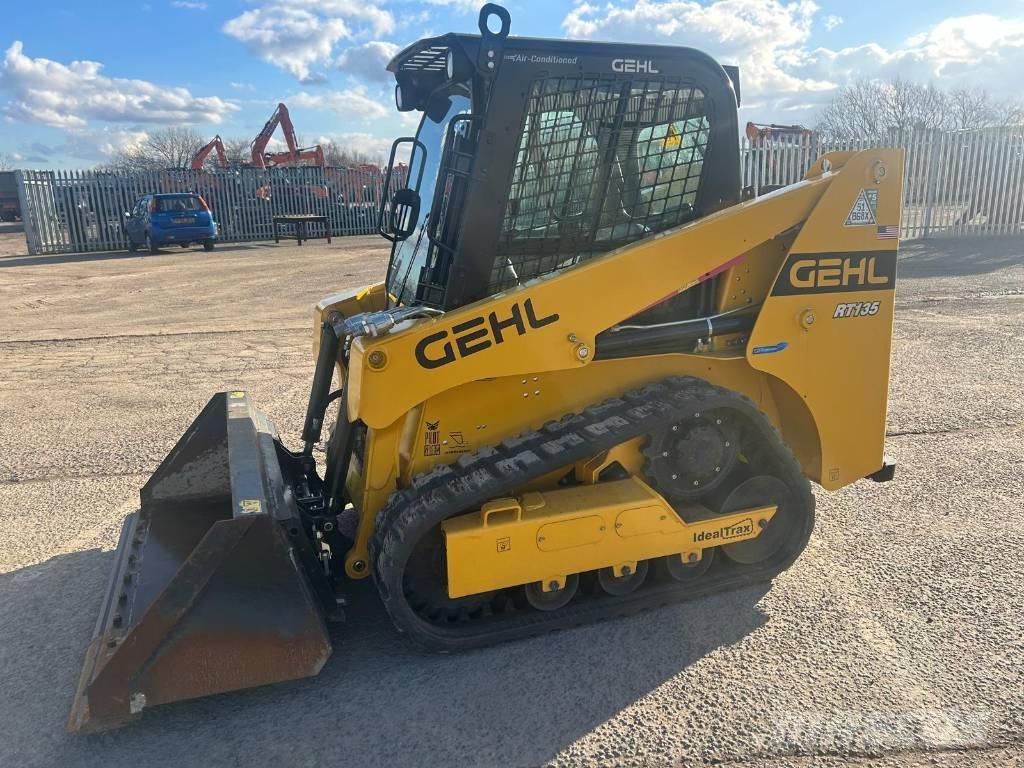 Gehl RT135 Carregadoras de direcção deslizante