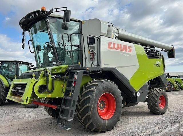 CLAAS TRION 520 Ceifeiras debulhadoras