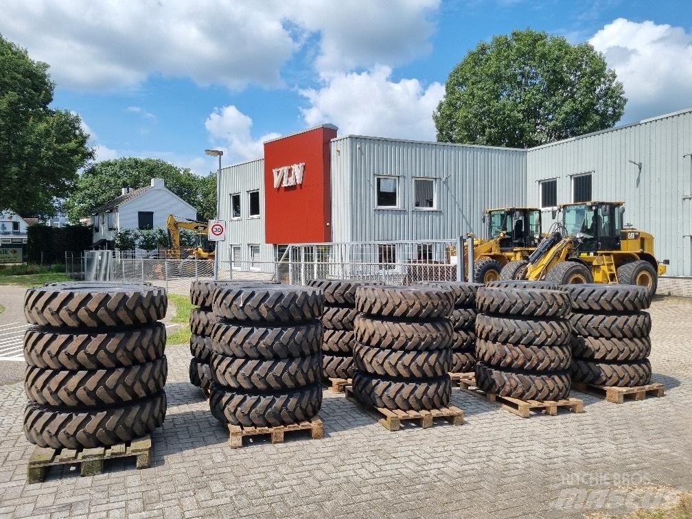 Kumho 10.00 x 20 Pneus, Rodas e Jantes