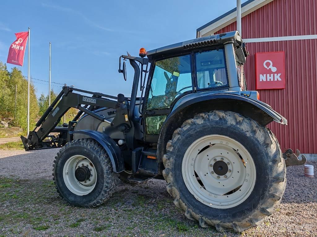 Valtra M 130 Tratores Agrícolas usados