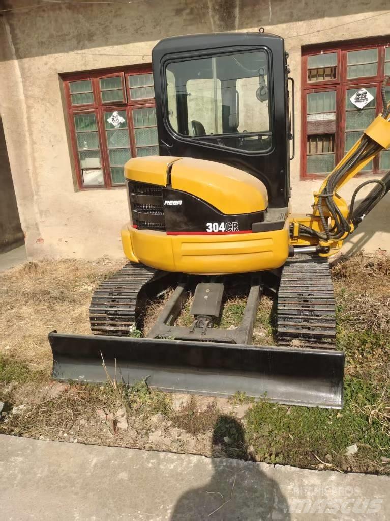 CAT 304 CR Mini Escavadoras <7t