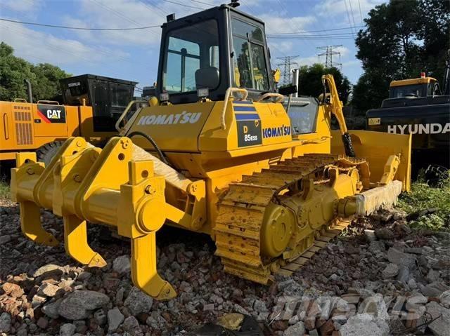 Komatsu D 85 EX Dozers - Tratores rastos