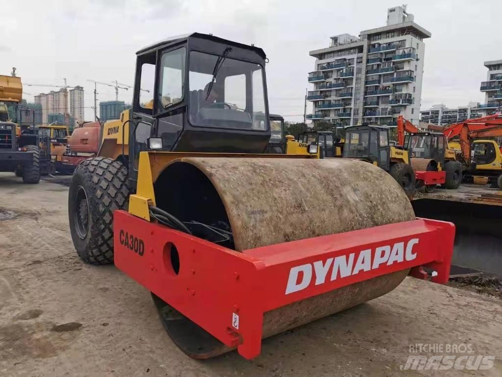 Dynapac CA 30 D Cilindros Compactadores monocilíndricos