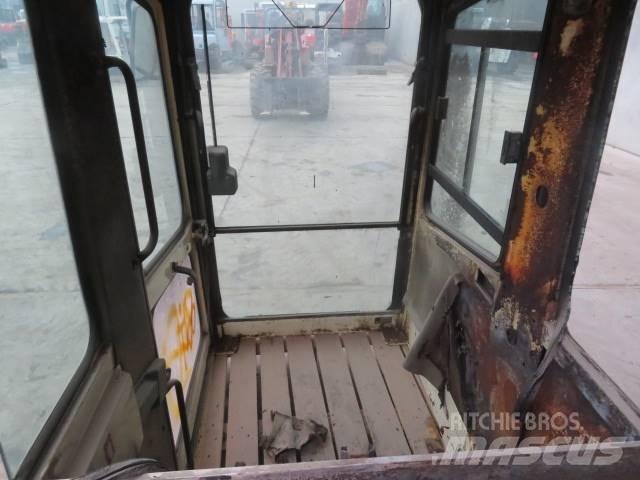 Schaeff HML 22 Cabines e interior máquinas construção