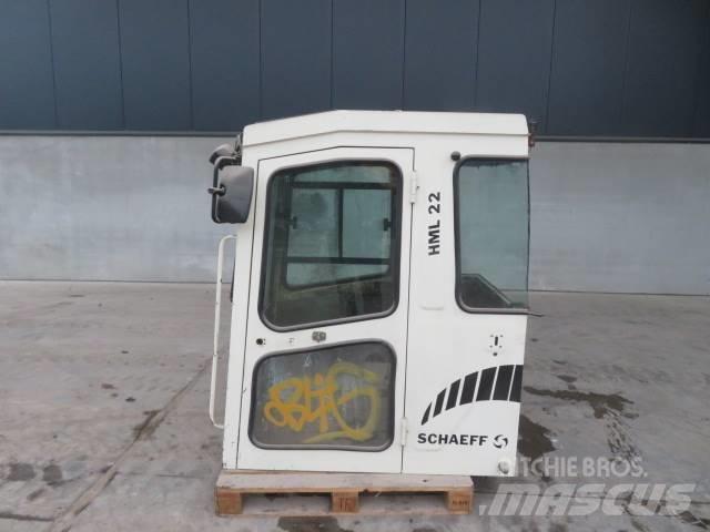 Schaeff HML 22 Cabines e interior máquinas construção
