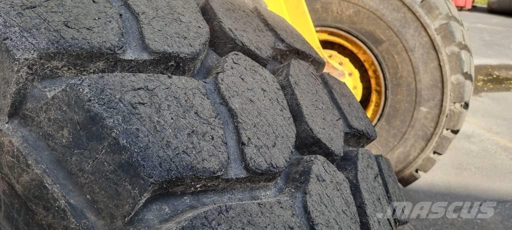 Volvo L 120 E Pás carregadoras de rodas