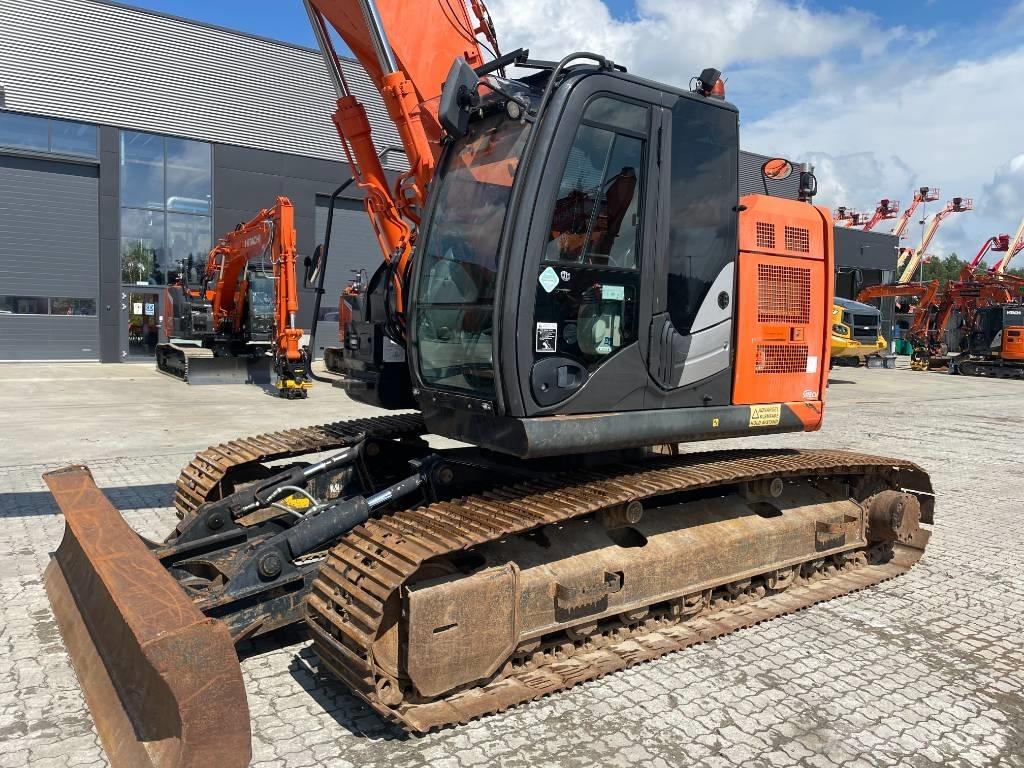 Hitachi ZX225USLC-5 Escavadoras de rastos
