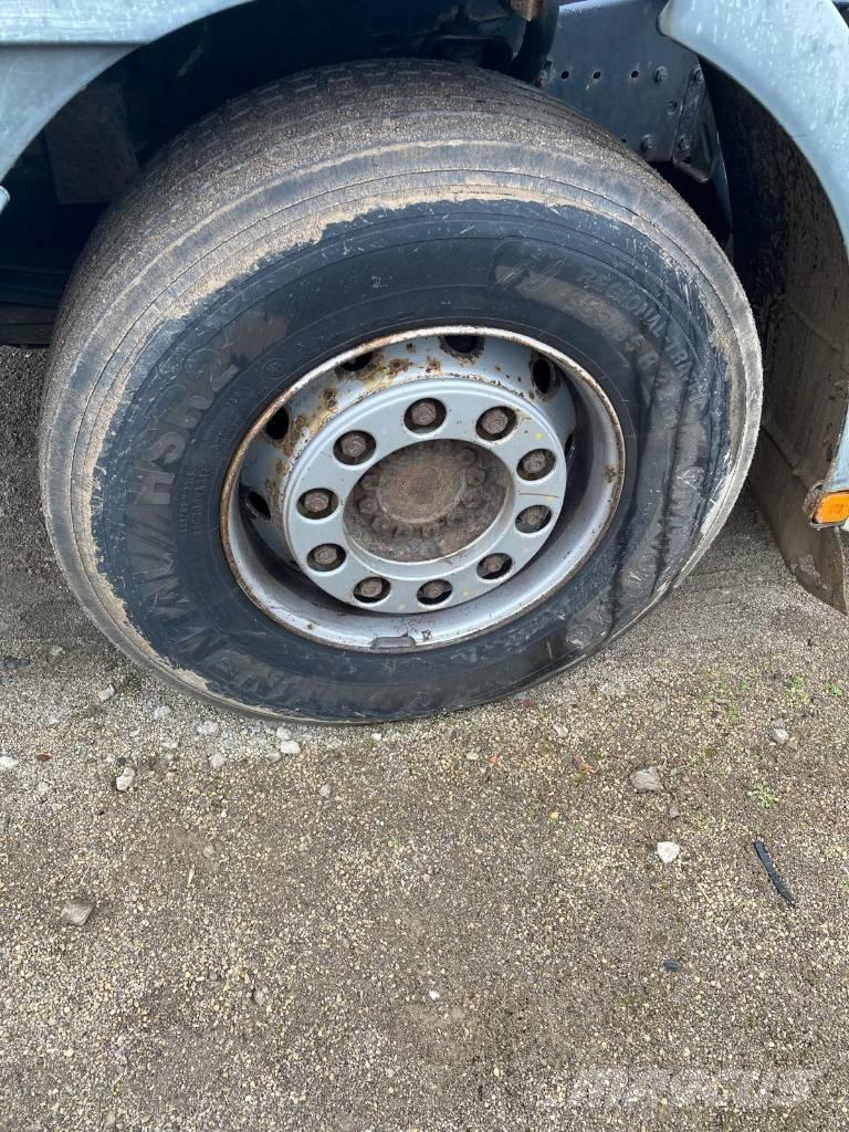 MAN FE 360 A Camiões Ampliroll