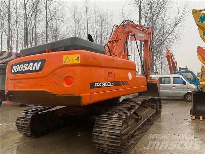 Doosan dx300 Escavadoras de rastos