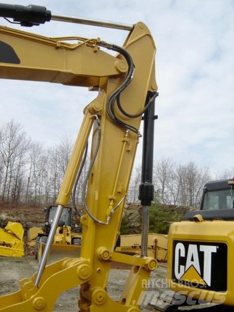 CAT 311F Escavadoras de rastos