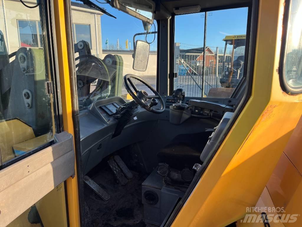 Lundberg 345 Ti Pás carregadoras de rodas