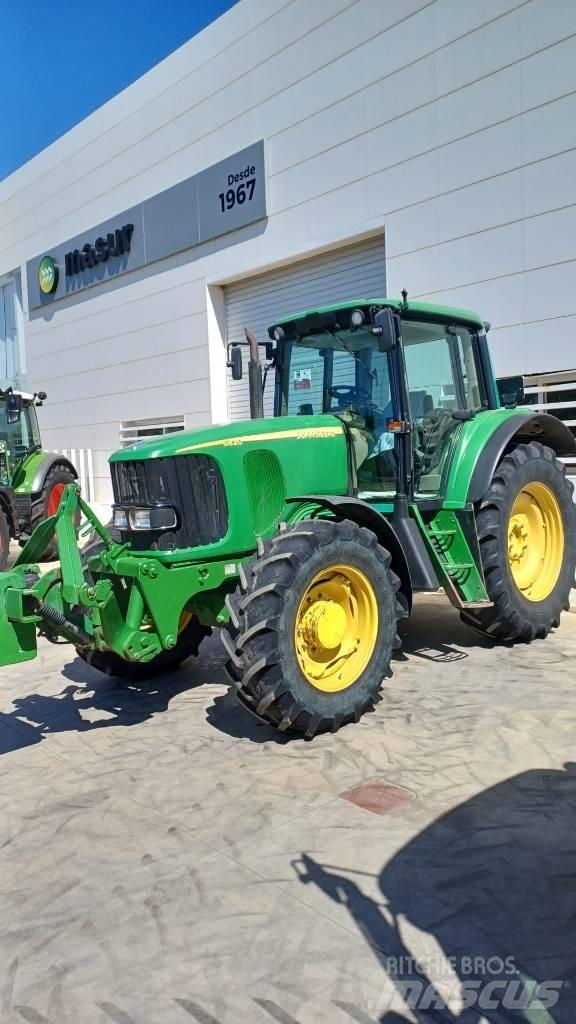 John Deere 6820 Tratores Agrícolas usados