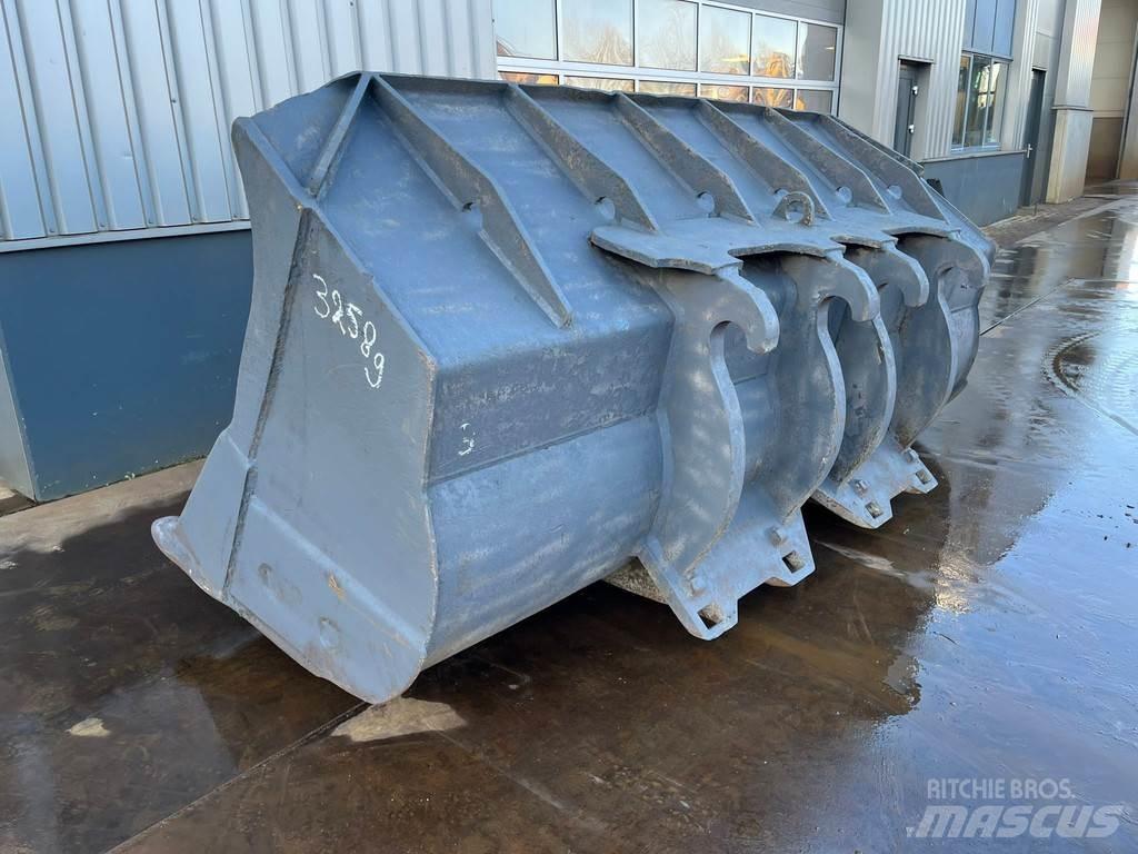 CAT 980 Bucket Baldes