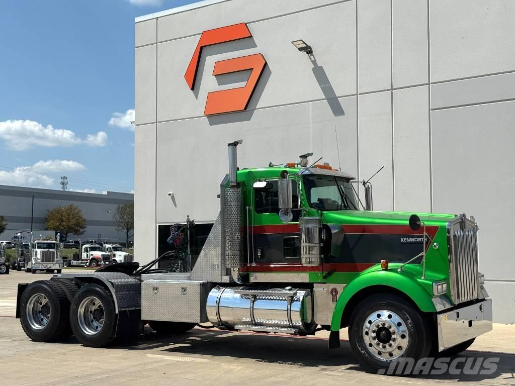 Kenworth W 900 Tractores (camiões)